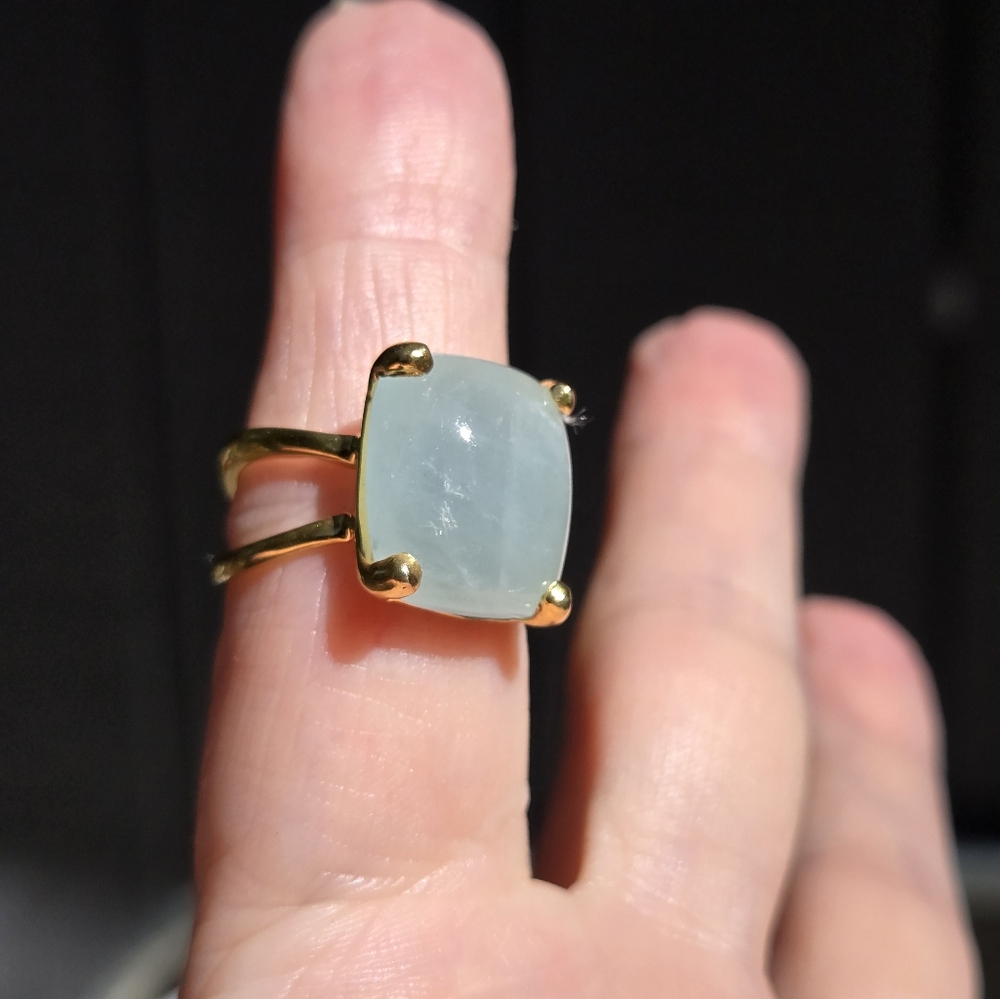 12k Aquamarine cushion cut 24k gold ring sz7 - Picture 3 of 9